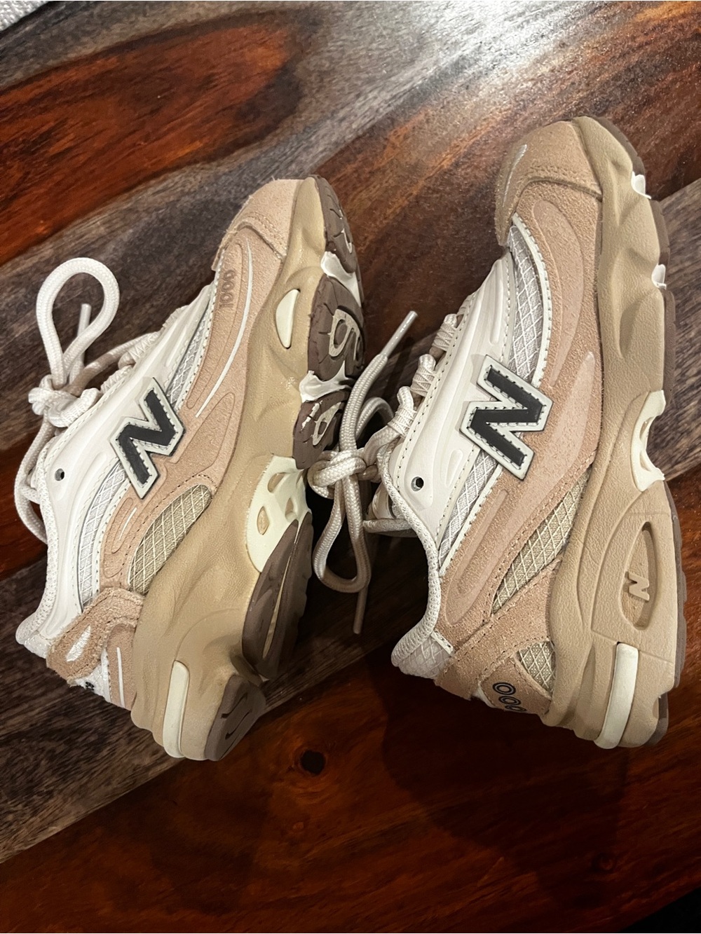 New Balance Kids Neutral Beige & White Chunky Sneakers